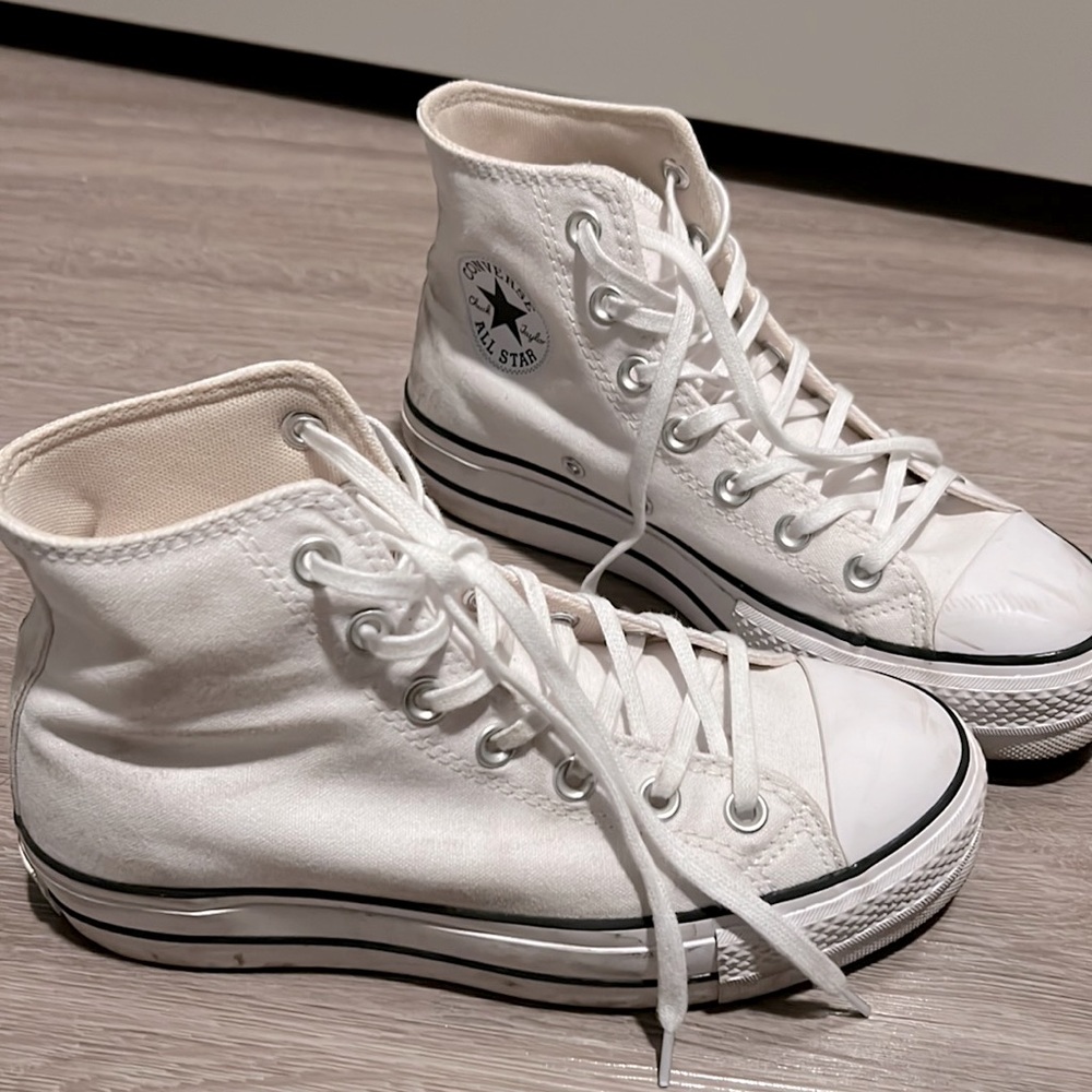 Chuck Taylor Allstar Hightop Platforms